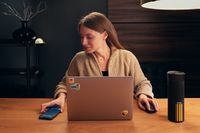 Клиенты Билайна стали проводить в нейросетях на 23% больше времени