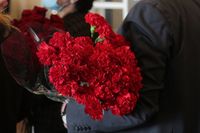 На юге Волгограда похоронили застреленного в «Магните» многодетного отца