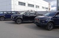 Пять пикапов отправили в зону СВО от волгоградцев
