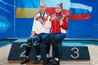 Золото в толчке и драма двоеборья: Альбина Ванина блеснула на Евро-2026 в Дурресе