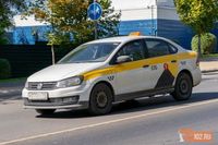 Таксистам-нелегалам в Волгограде могут запретить брать клиентов от вокзалов и аэропортов