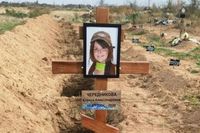 На могиле найденной в холодильнике волжанки появились крест и цветы