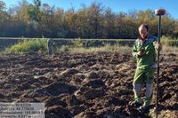 Топливо вылилось из улетевшего в кювет бензовоза в Волгоградской области