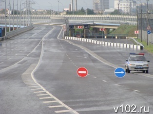 Мост в Волгограде доставил  много волнений.