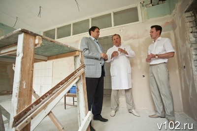 Заместитель председателя правительства Павел Крупнов лично контролировал ремонт онкодиспансера в августе этого года