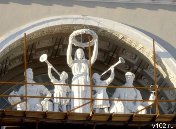 Скульптура «Апофеоз труда» за 60 своей жизни ни разу не удостоилась реконструкции