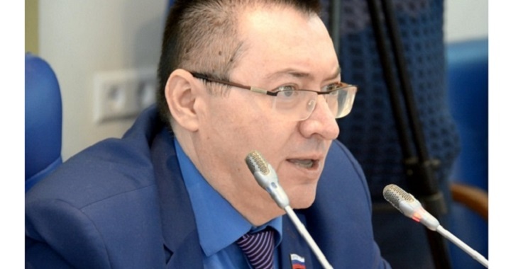 Депутат Волгоградской облдумы Юрий Чекалин. Его помощник -оказался в числе задержанных.
