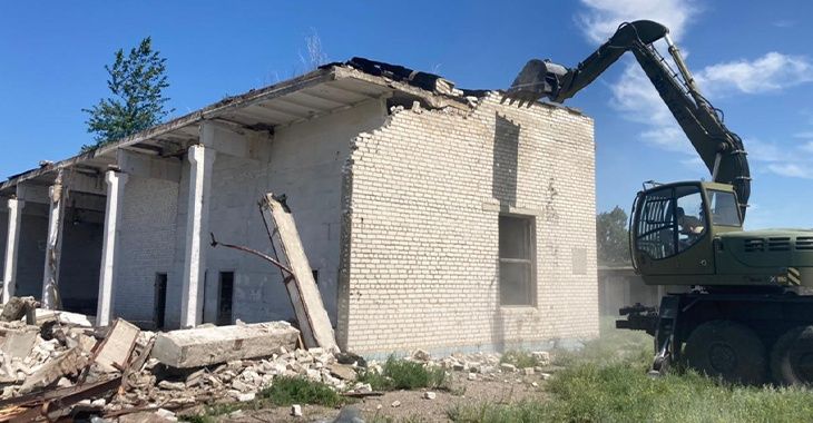 В Волгоградской области сносят 18 списанных зданий Минобороны РФ