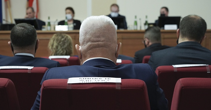 Депутаты Волгоградской облдумы поддержат закон о QR-кодах 1 декабря