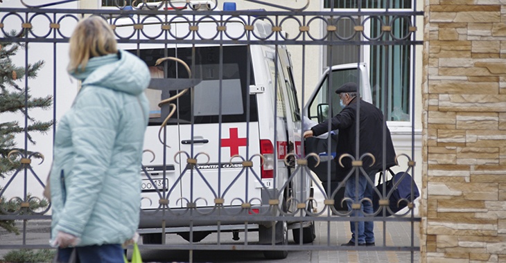 В волгоградских больницах освободились 1700 ковидных коек