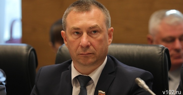 Депутат Волгоградской облдумы отказался от мандата ради новой должности