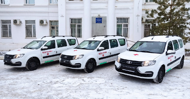 Новые санитарные машины разъехались по больницам Волгоградской области