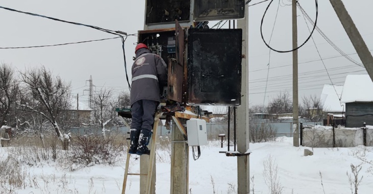 Жители СНТ в Волгограде второй день замерзают в своих домах
