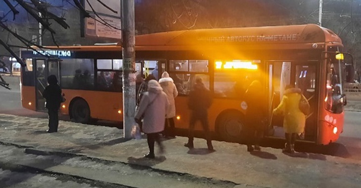 В Волгограде запускают спецавтобусы для рабочих завода