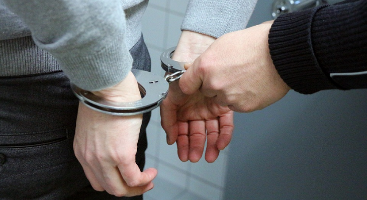 Этапированного из Санкт-Петербурга вора освободили после приговора в Волгоградской области