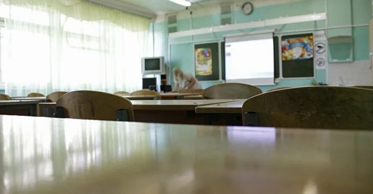 Директора школ Красноармейского района Волгограда обнародовали свои зарплаты