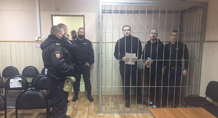 Троих борцов с наркоторговлей в Волгограде посадили на 17 лет