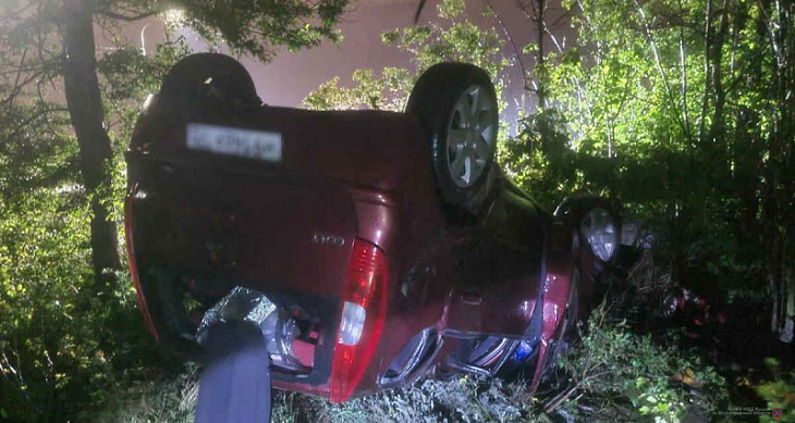 В Волгограде водитель иномарки погиб в ДТП с деревом