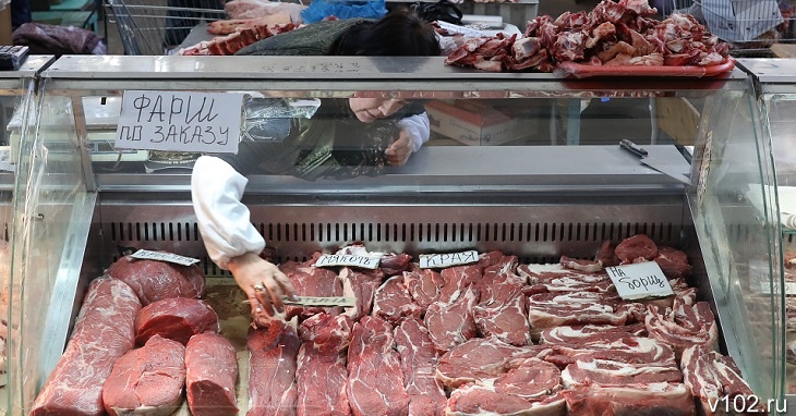 Все необходимое: в Волгоградской области подскочили цены на мясо, муку и овощи