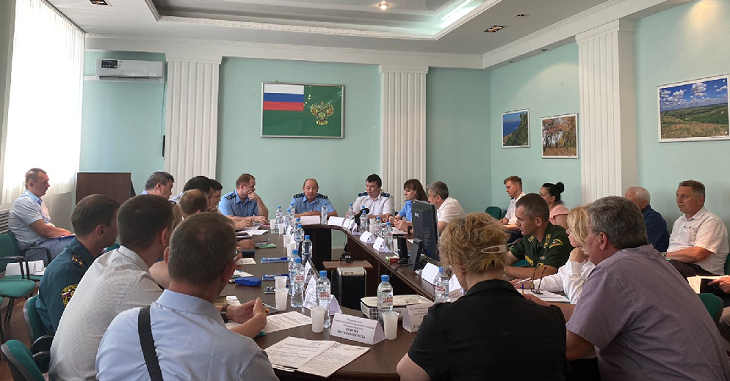 В Волгограде природоохранный прокурор собрал силовиков  и чиновников