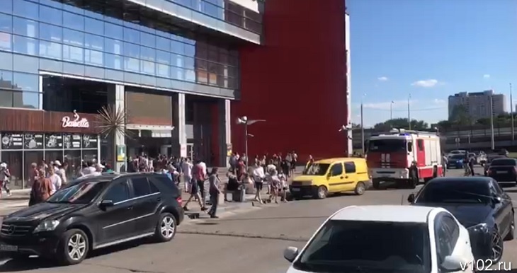 В Волгограде эвакуируют посетителей и персонал ТРК «Европа Сити Молл»