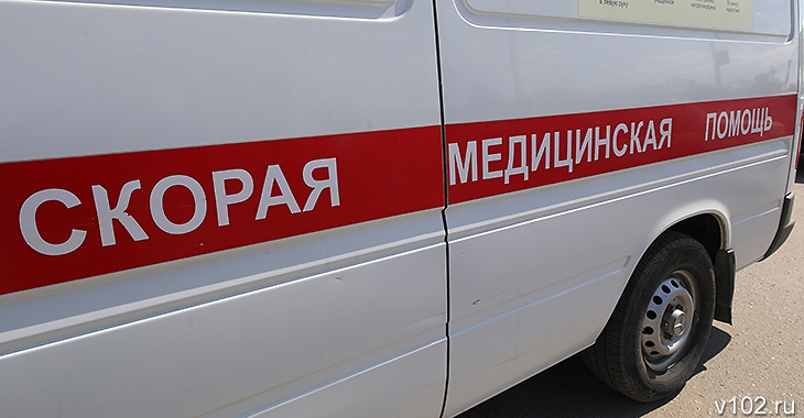 В Волгограде в лобовом ДТП пострадали двое детей и взрослый