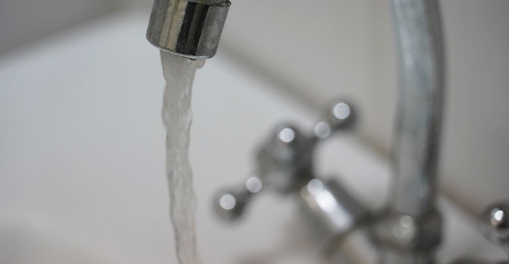 Около 400 проб питьевой воды в Волгоградской области признали негодными