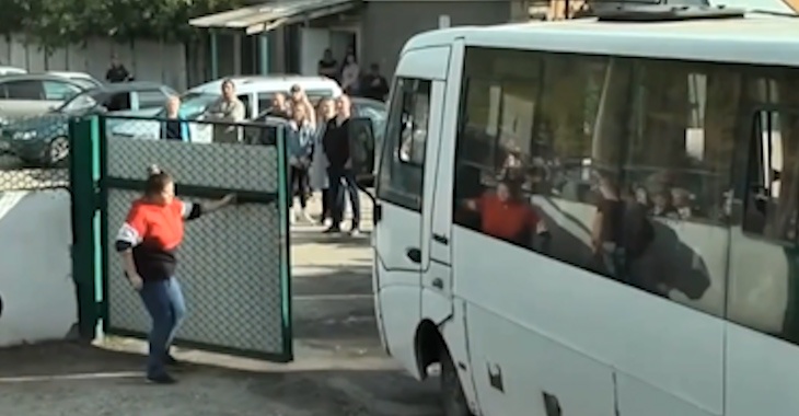 Иконки в дорогу: в Волгоградской области проводили мобилизованных