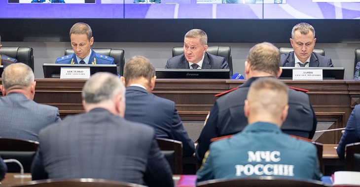 Бочаров обсудил с волгоградскими силовиками угрозы и вызовы нового периода