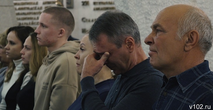 «Я не имела права сказать "не езжай"»: семьям погибших в СВО военных в Волгограде передали ордена