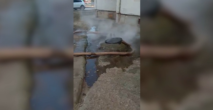 «В квартире – 60 градусов!»: злополучный дом в Волгограде заливает кипятком