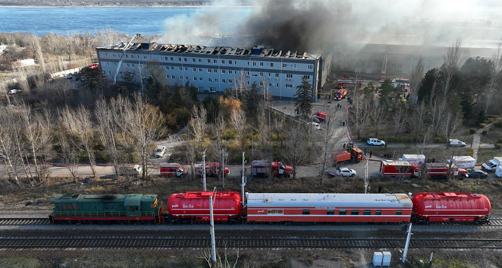 Стала известна предварительная причина пожара на складе в Волгограде
