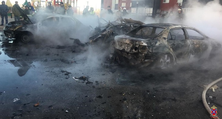 В ЖК «Комарово» в Волгограде в автомобиле сгорел трехлетний ребенок
