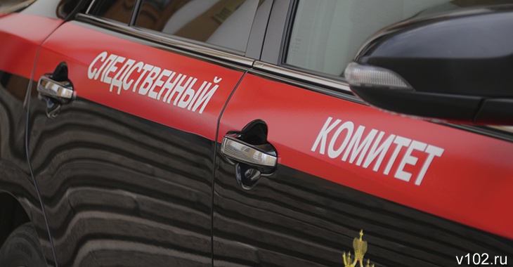 СК: в Волгоградской области умер найденный под окном 5-летний мальчик