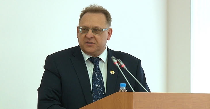 Глава КСП Волгограда Мордвинцев подал заявление об отставке