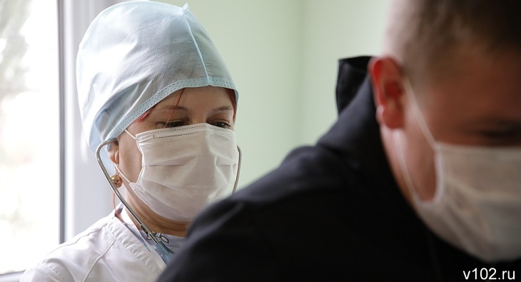 Волгоградским врачам дадут 1 миллион рублей за работу в малых городах