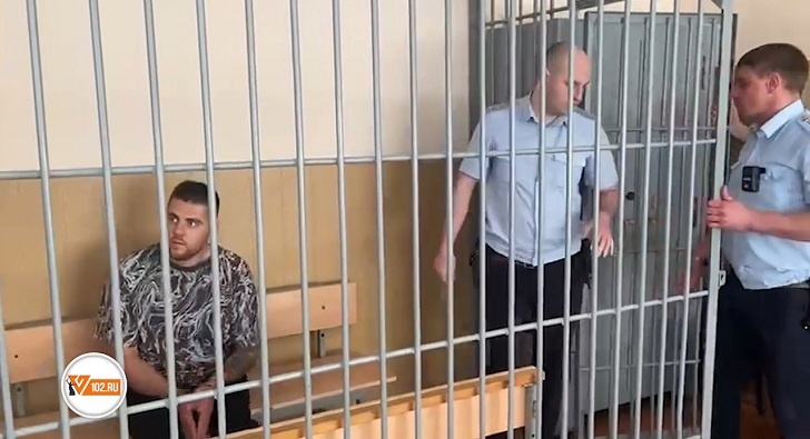 «Толик, ты все понимаешь»: суд в Волгограде арестовал устроившего треш-стрим сына бывшего депутата