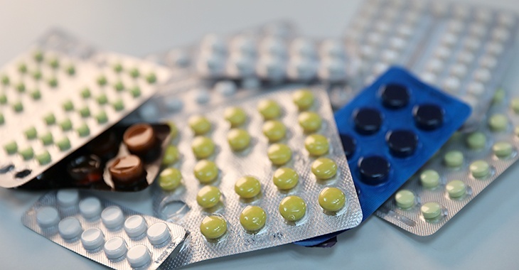 Правительство РФ продлило упрощенную регистрацию лекарств
