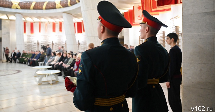 В Волгограде семьям погибших в СВО бойцов передали 11 орденов Мужества