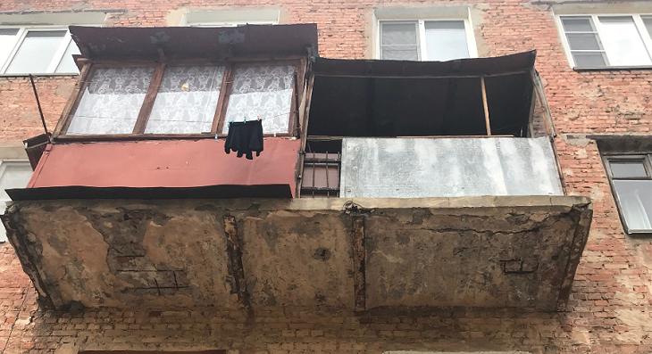 «Нет балконов - нет проблем»: волгоградцы пожаловались омбудсмену на хитрую УК