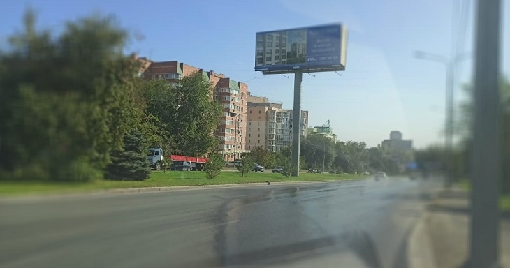 В центре Волгограда устраняют коммунальную аварию