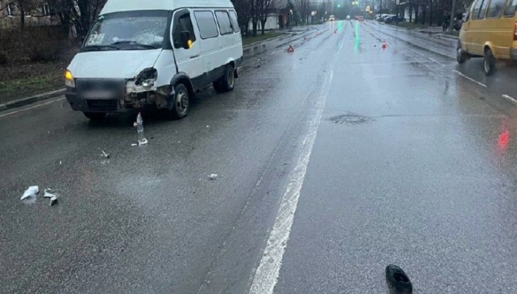 «Он шел как самоубийца»: в Волжском маршрутка №246 насмерть сбила пешехода