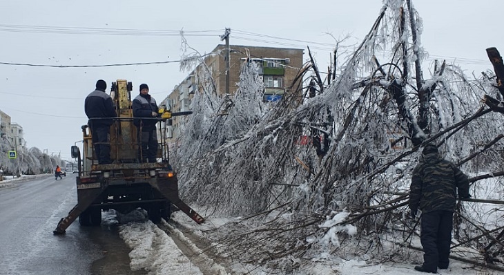 Город в Волгоградской области стал зоной ЧС: фото ужасающих последствий ледяного дождя в Котельниково