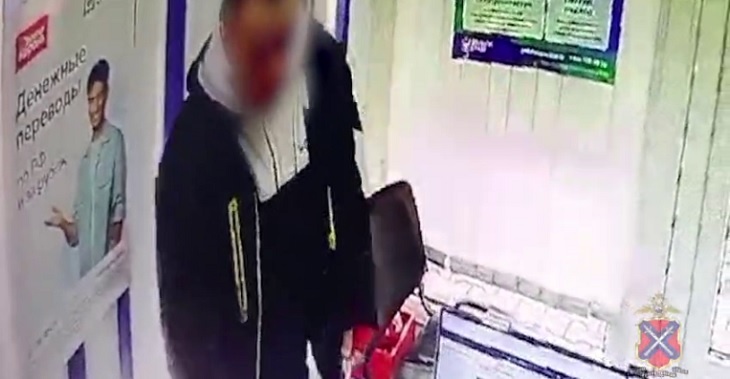 В Волгограде бывалый разбойник грабил офисы микрозаймов с игрушечным пистолетиком