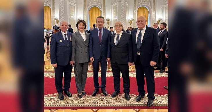 Четверых волгоградцев отправили на встречу с Путиным