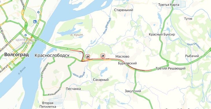 Шестикилометровая пробка на трассе Волгоград – Волжский образовалась из-за ДТП