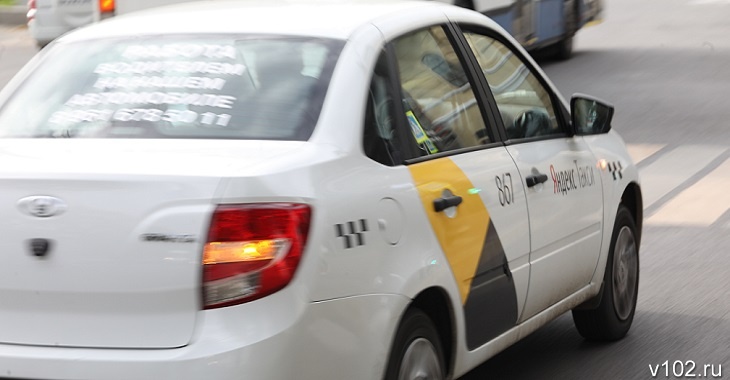 Дисквалификация мигрантов грозит ростом цен на услуги такси в регионах