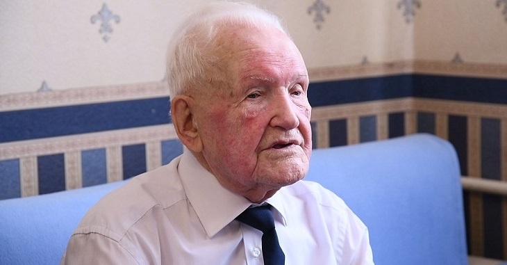 В Волгограде 100-летний юбилей отмечает ветеран ВОВ Георгий Роговой