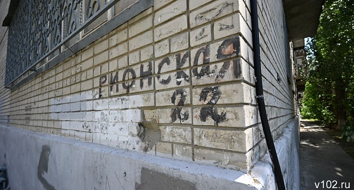 В Волгограде начата проверка после штурма квартиры и ранения ребенка