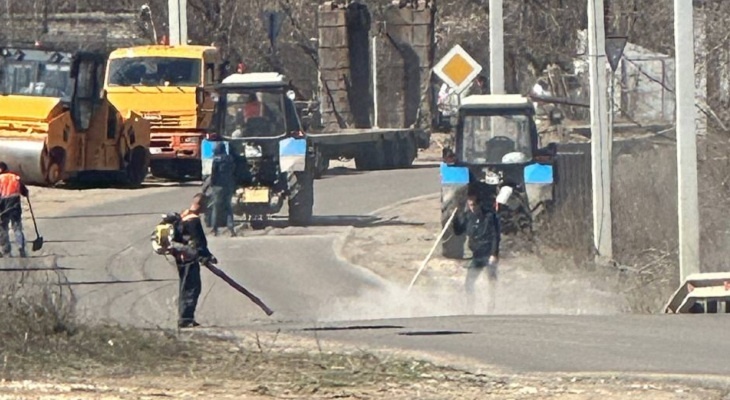 «Волгоградавтодор» требует устранить дефекты на многострадальной дороге в Котово